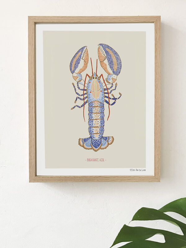Lámina Bogavante de Ana de Lima con un bogavante azul ilustrado sobre fondo claro, perteneciente a la serie Fresh from the Market.